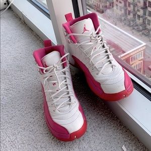 Jordan 12’s Size 8